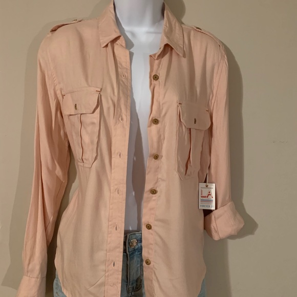 NWT! - button down shirt in blush - Picture 3 of 10
